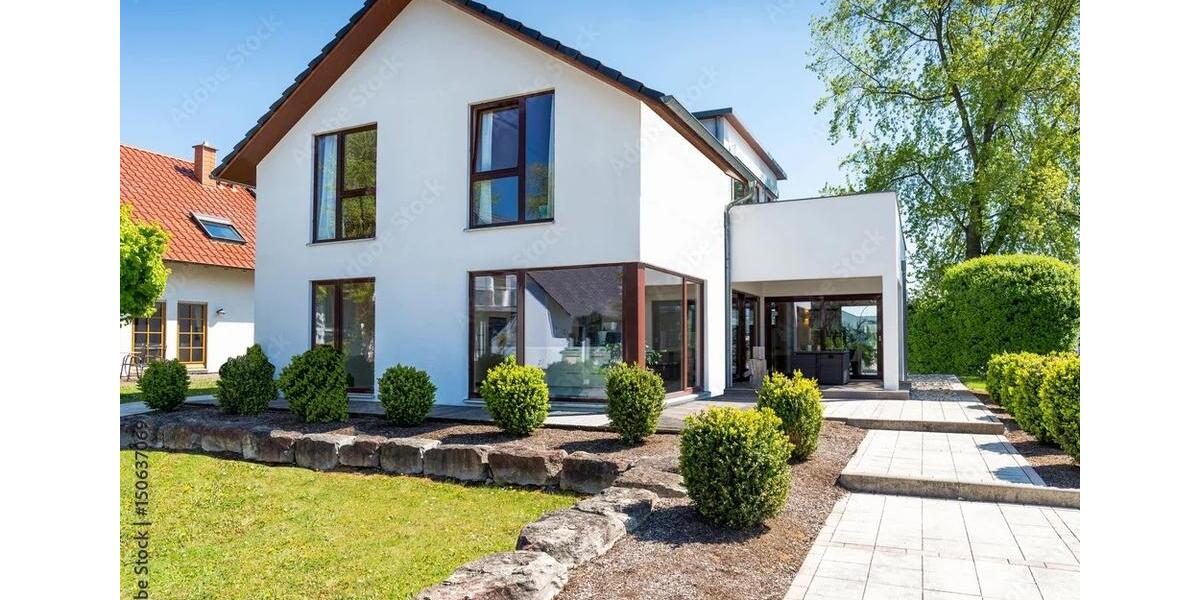 Einfamilienhaus Wackersdorf - 8 Zimmer, 245 m&sup2;, 680.000&euro; | Angebot:27156521