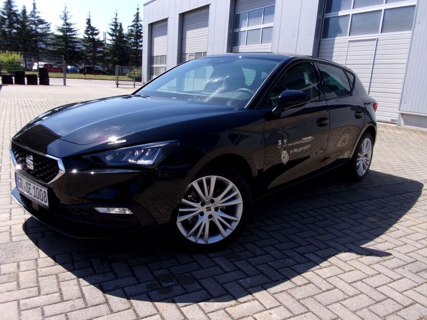 Seat Leon 5.000 km 25.990 € Ebersbach-Neugersdorf 02727