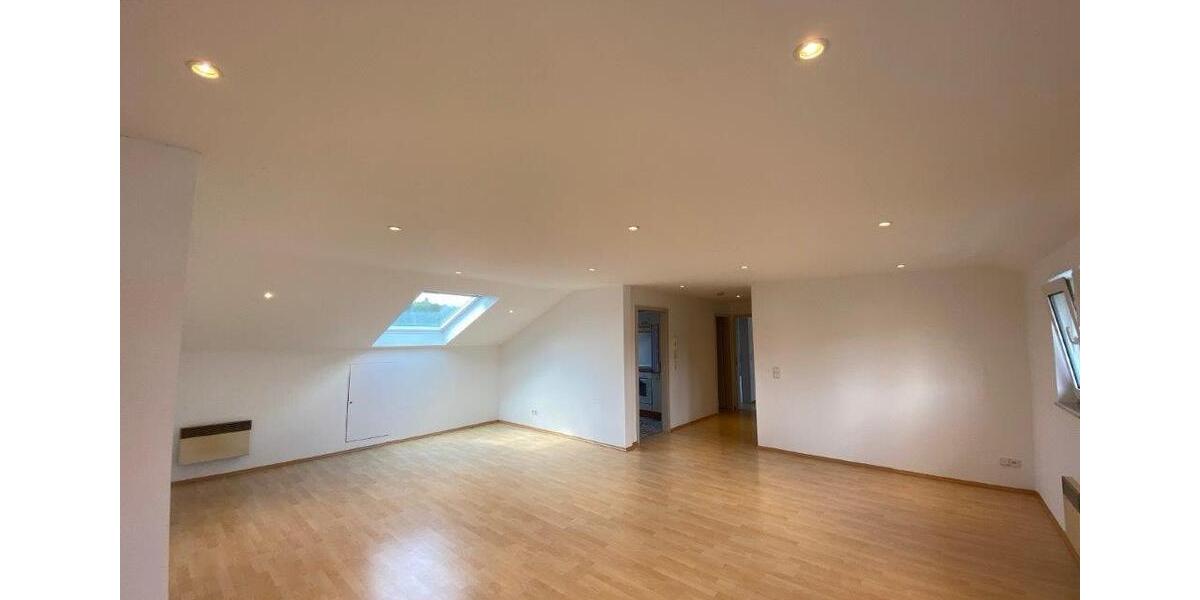 Dachgeschoßwohnung Mörlenbach - 2 Zimmer, 70 m&sup2;, 640&euro; | Angebot:25881424