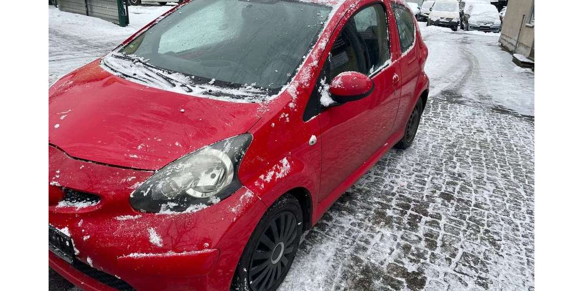 Toyota Aygo 206.868 km 990 &euro; Berlin 13409