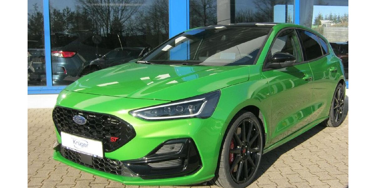 Ford Focus 14.809 km 41.890 &euro; Erndtebrück 57339