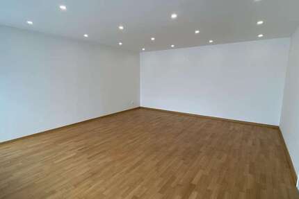 Haus zum Mieten in Regensburg 1.730 € 160 m² 6 zimmer