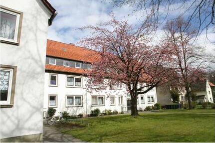 3-Zi-DG-Wohnung mit Balkon u großer Wohnküche in der Nähe des Stadtparks