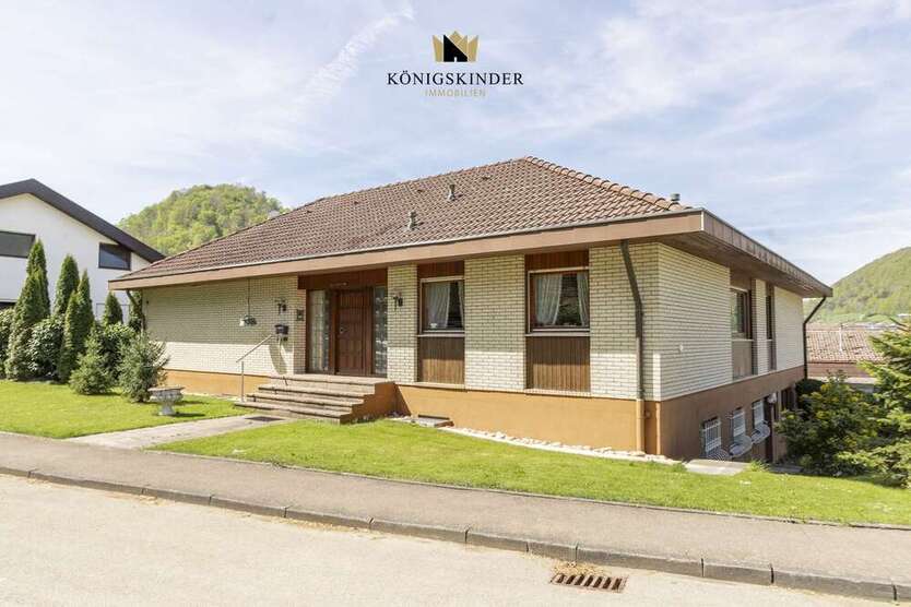 Haus zum Kaufen in Bad Ditzenbach 698.000 € 213.63 m²