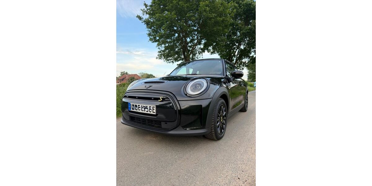 Mini Cooper SE 30.500 km 21.900 &euro; Neustadt 31535