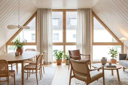 Haus Oerlinghausen - 7 Zimmer, 193 m&sup2;, 289.000&euro; | Angebot:27142844