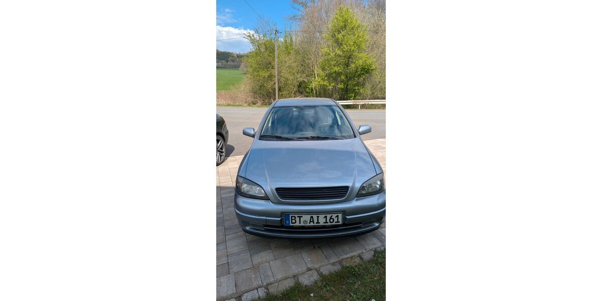 Opel Astra 167.000 km 1.999 &euro; Kirchenpingarten 95466