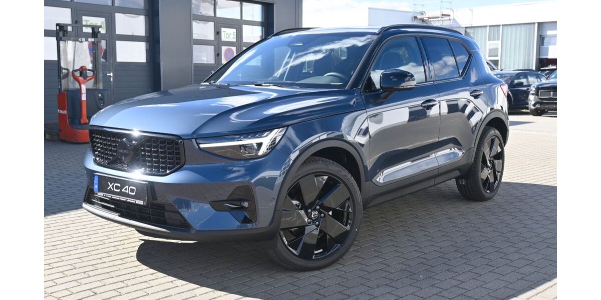 Volvo XC40 13.840 km 44.490 &euro; Jüterbog 14913