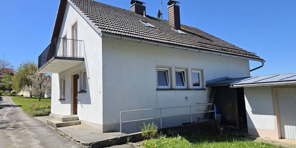 Einfamilienhaus Freyung Neureut - 8 Zimmer, 100 m&sup2;, 225.000&euro; | Angebot:26512602