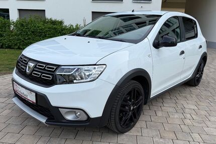 Dacia Sandero 33.000 km 10.990 &euro; Hallstadt 96103