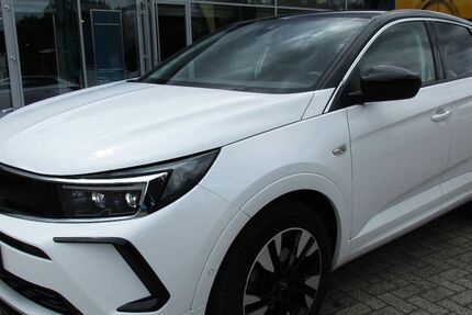 Opel Grandland (X) 32.560 km 20.450 &euro; Lingen - Baccum 49811