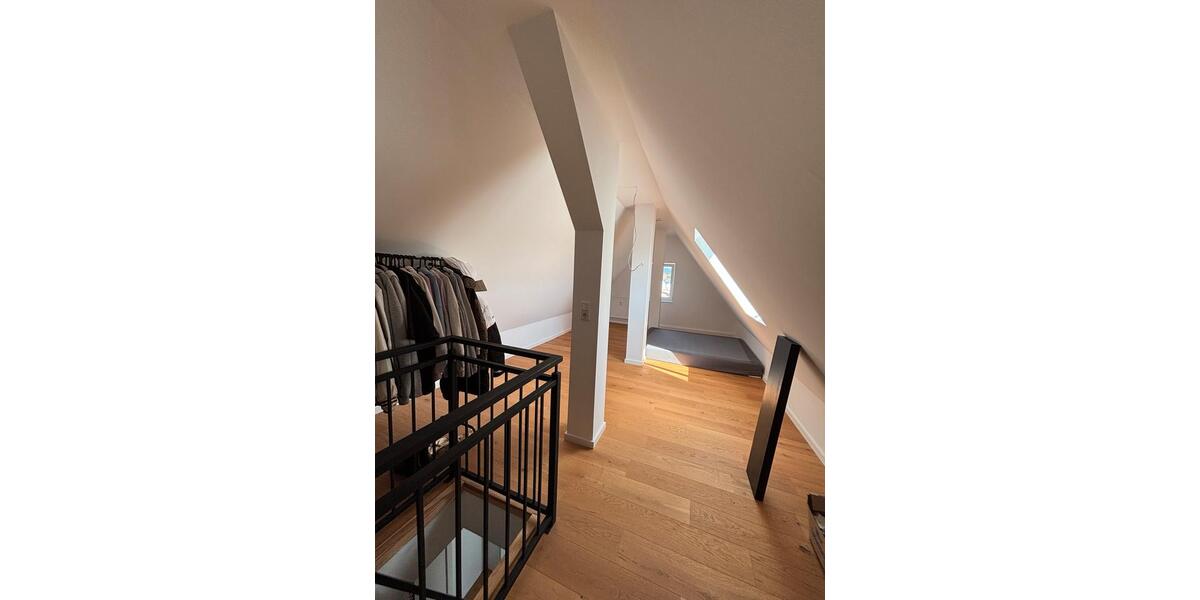 Dachgeschoßwohnung Goldbach - 2 Zimmer, 44 m&sup2;, 900&euro; | Angebot:26652013