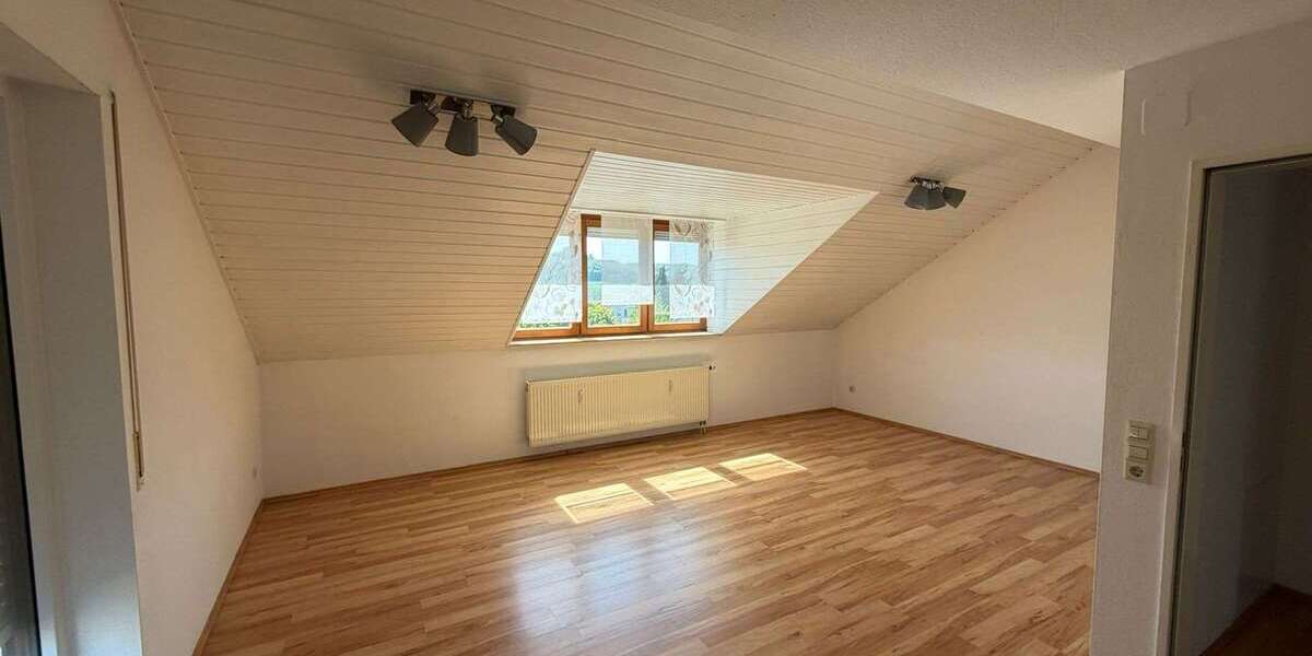 Etagenwohnung Lauchheim Berghof - 3.5 Zimmer, 81 m&sup2;, 595&euro; | Angebot:26412354