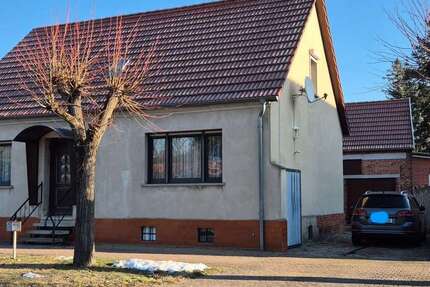 Haus zum Kaufen in Tangermünde 105.000 € 90 m² 3 zimmer