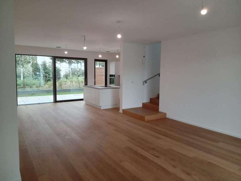Wohnung zum Mieten in Frankfurt 3.250 € 124 m²