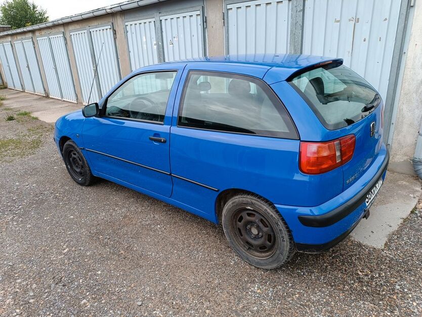 Seat Ibiza 90.475 km 2.100 € Staßfurt 39443