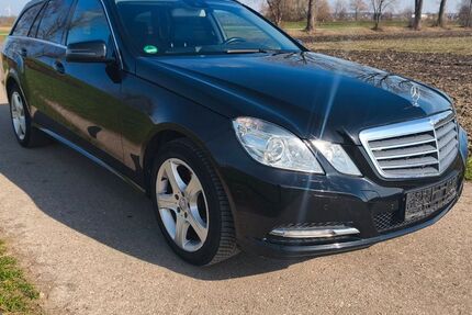 Mercedes-Benz E 250 223.000 km 8.990 &euro; Jettingen-Scheppach 89343