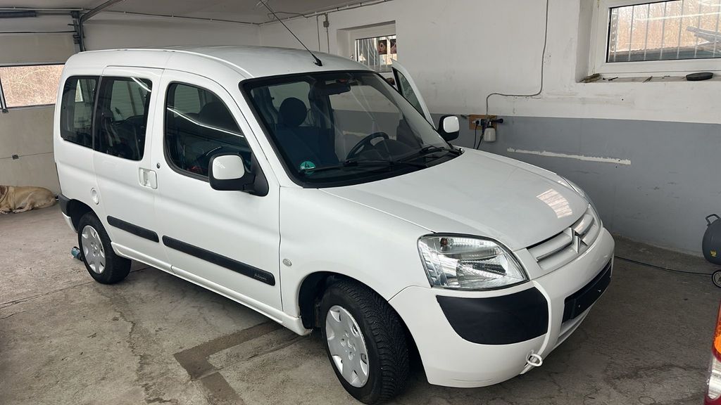 Citroen Berlingo 110.000 km 2.222 &euro; Detmold 32758