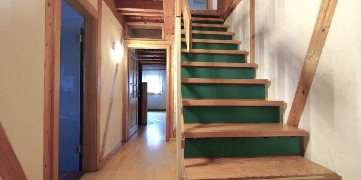 Mehrfamilienhaus, Wohnhaus Böbingen an der Rems Böbingen - 7 Zimmer, 224 m&sup2;, 600.000&euro; | Angebot:26418141