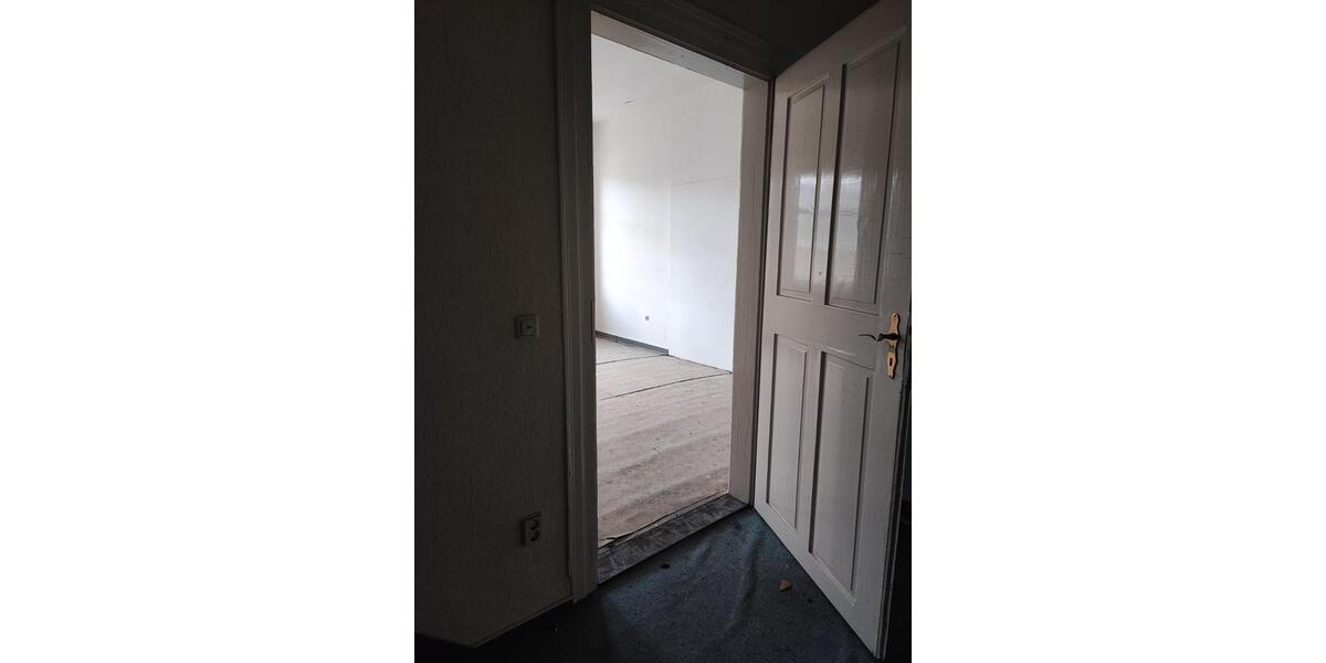 Mehrfamilienhaus, Wohnhaus Tanna - 7 Zimmer, 180 m&sup2;, 62.500&euro; | Angebot:25543043