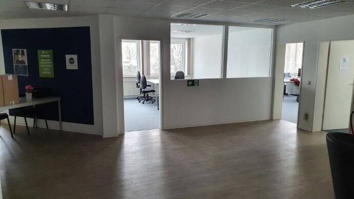 Gewerbeobjekt Ahrensburg - 4 Zimmer, 205 m&sup2;, 1.650&euro; | Angebot:26686611