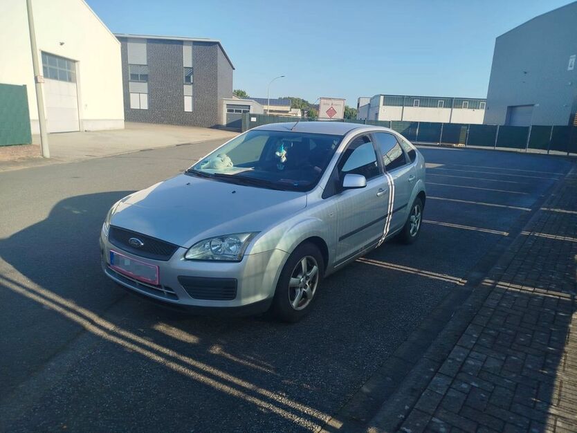 Ford Focus 208.047 km 2.300 € Südlohn 46354