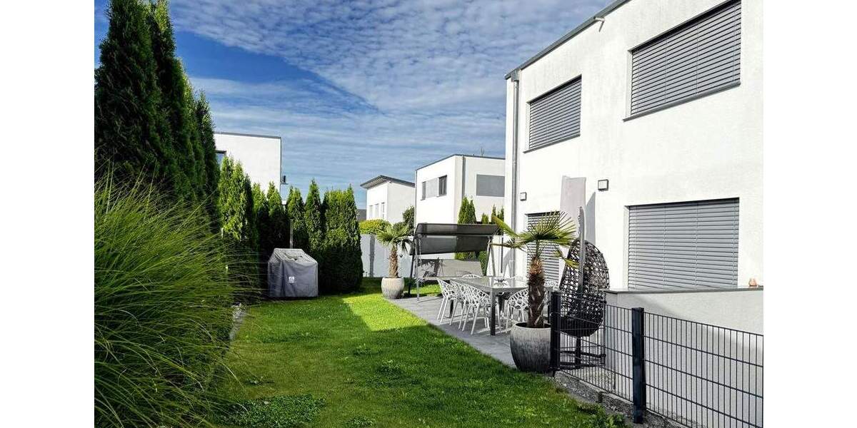 Einfamilienhaus Laupheim - 8 Zimmer, 255 m&sup2;, 1.199.000&euro; | Angebot:23482006