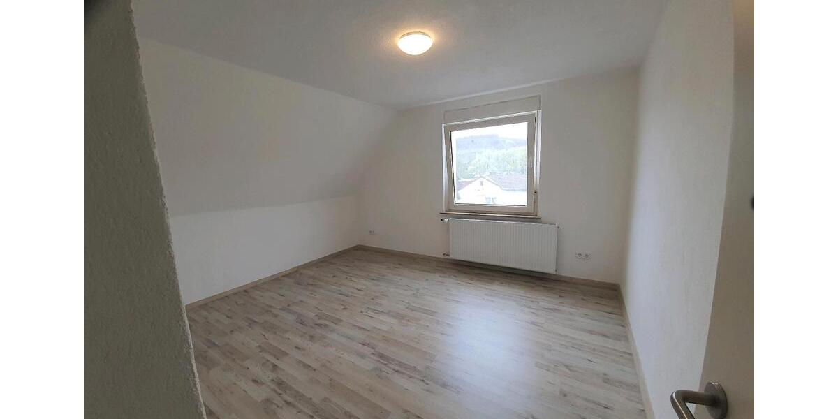 Etagenwohnung Neunkirchen - 3 Zimmer, 95 m&sup2;, 690&euro; | Angebot:25284299