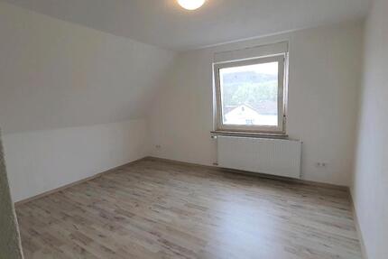 Wohnung Neunkirchen - 3 Zimmer, 95 m&sup2;, 690&euro; | Angebot:25284299