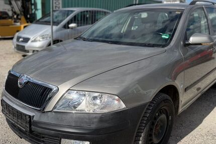 Skoda Octavia 112.000 km 2.350 &euro; München 81829