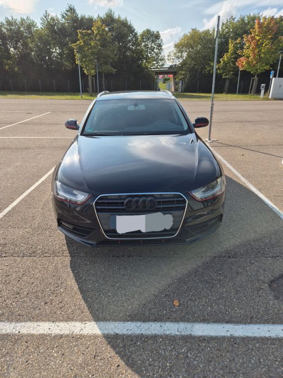 Audi A4 148.000 km 11.400 € Villingen-Schwenningen 78052