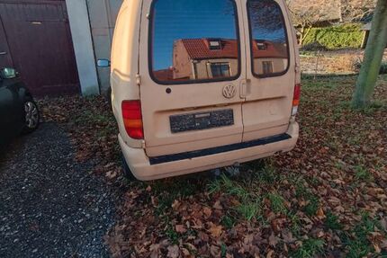 VW Caddy 140.814 km 2.000 &euro; Oranienbaum-Wörlitz 06785