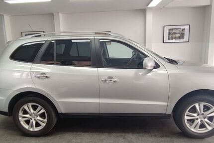 Hyundai SANTA FE 200.000 km 5.990 &euro; Asperg/Ludwigsburg bei Stuttgart 71679