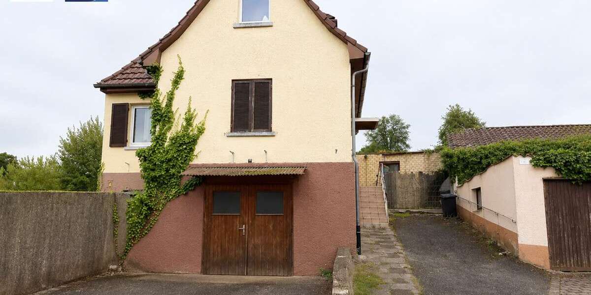 Einfamilienhaus Bad Friedrichshall - 6 Zimmer, 88 m&sup2;, 400&euro; | Angebot:27313634