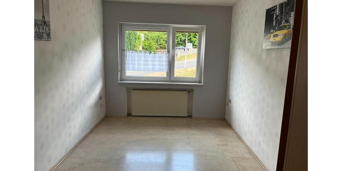 Erdgeschoßwohnung Heringen (Werra) - 6 Zimmer, 123 m&sup2;, 1.200&euro; | Angebot:25320565