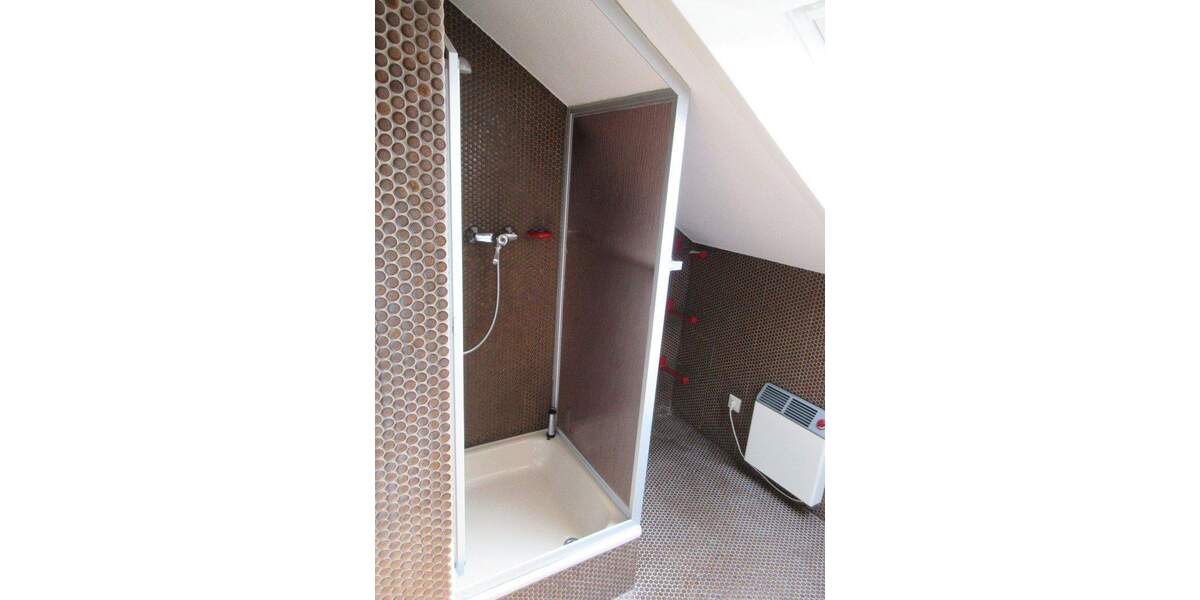 Etagenwohnung Pforzheim Südweststadt - 2 Zimmer, 70 m&sup2;, 755&euro; | Angebot:25096073