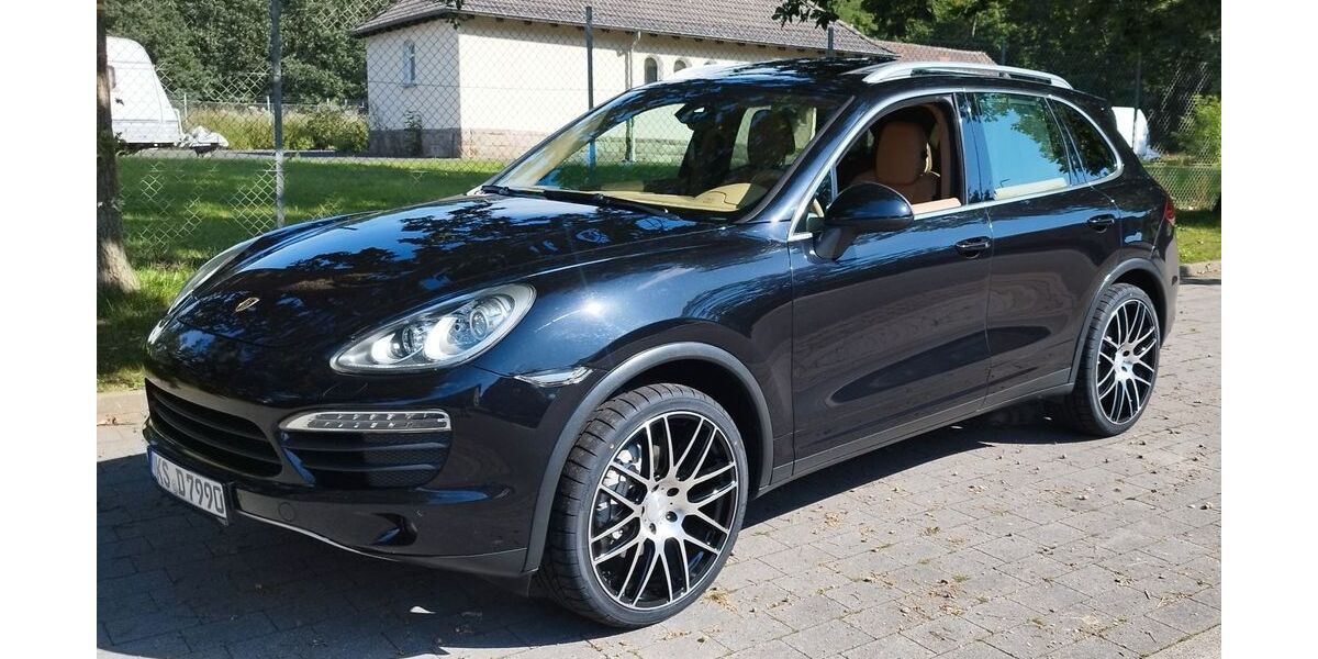 Porsche Cayenne 322.800 km 11.900 &euro; Fuldatal 34233