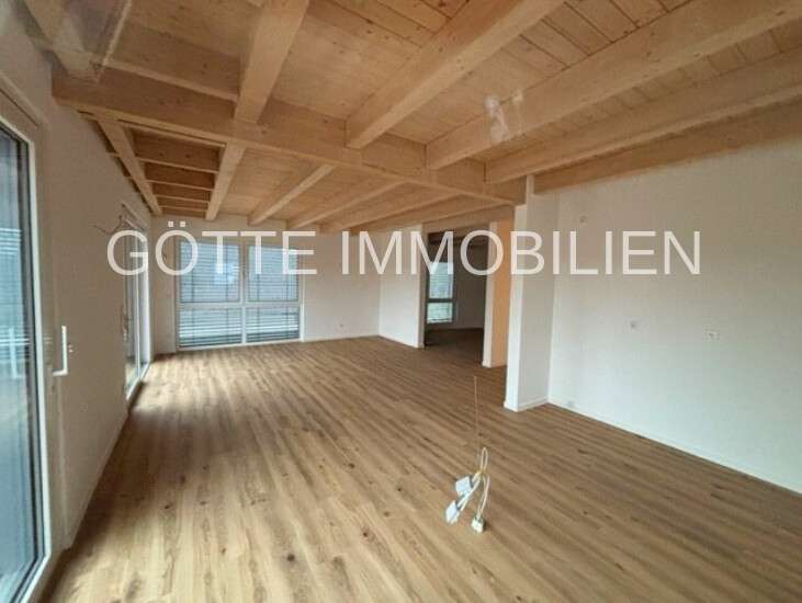 Etagenwohnung Steinhagen - 3 Zimmer, 132 m&sup2;, 1.450&euro; | Angebot:25341884