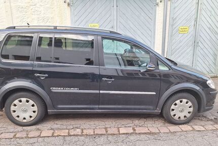 VW Touran 141.000 km 7.300 &euro; Freudenstadt 72250