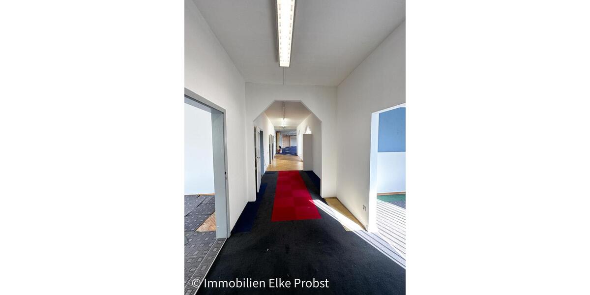 Gewerbeobjekt Schwarzhofen - 650&euro; | Angebot:26105727