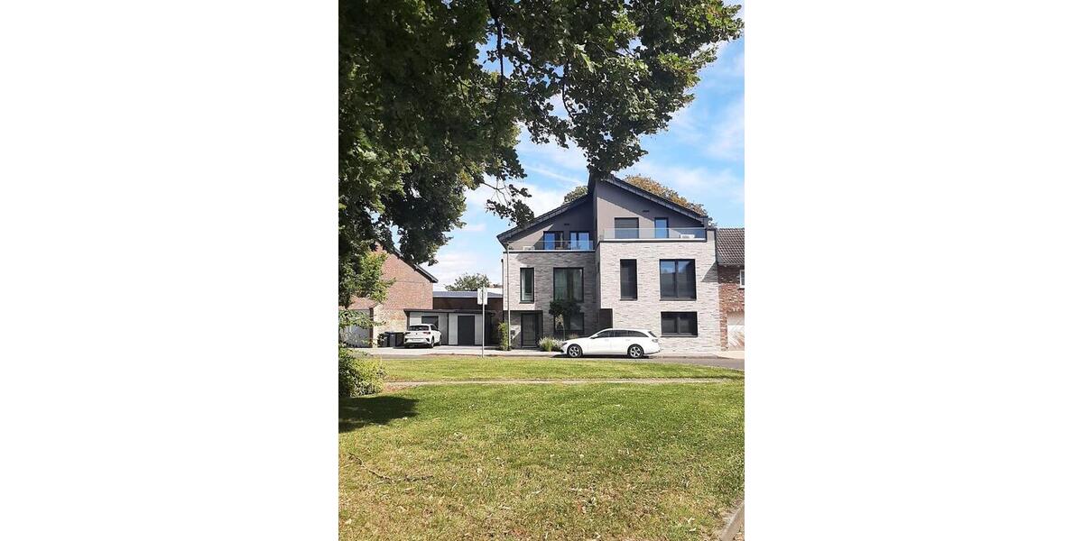 Doppelhaushälfte Niederzier - 2 Zimmer, 122 m&sup2;, 1.540&euro; | Angebot:24742221