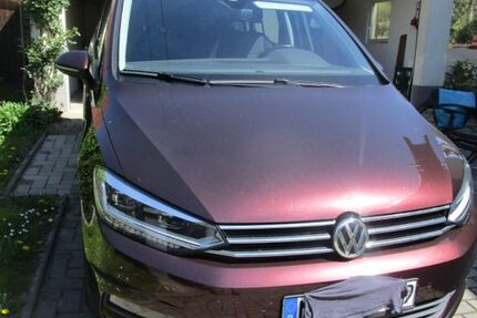 VW Touran 101.096 km 15.700 &euro; Gauernitz 01665