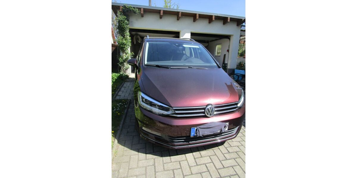 VW Touran 101.096 km 16.800 &euro; Gauernitz 01665