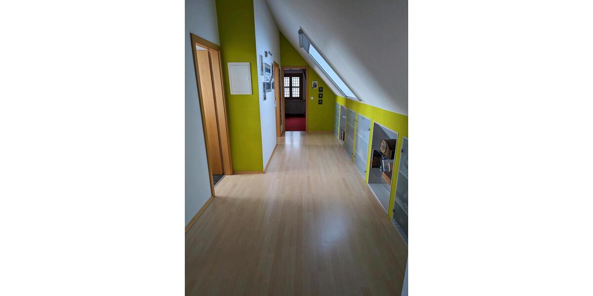 Dachgeschoßwohnung Jettingen - 3 Zimmer, 120 m&sup2;, 389.000&euro; | Angebot:24300540