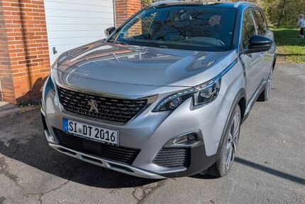 Peugeot 5008 112.000 km 22.800 &euro; Wilnsdorf 57234