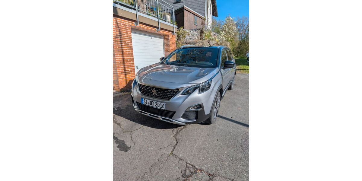 Peugeot 5008 112.000 km 22.800 &euro; Wilnsdorf 57234