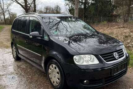 VW Touran 208.000 km 2.999 &euro; Wittlich 54516