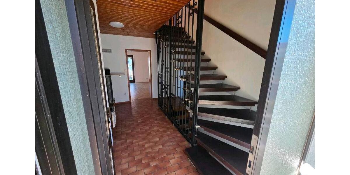 Einfamilienhaus Straubenhardt - 5 Zimmer, 150 m&sup2;, 399.000&euro; | Angebot:26393250