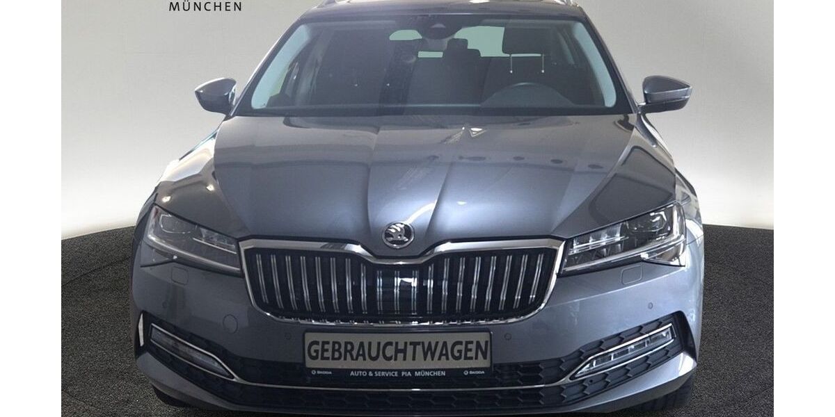 Skoda Superb 31.000 km 29.960 € München 80935