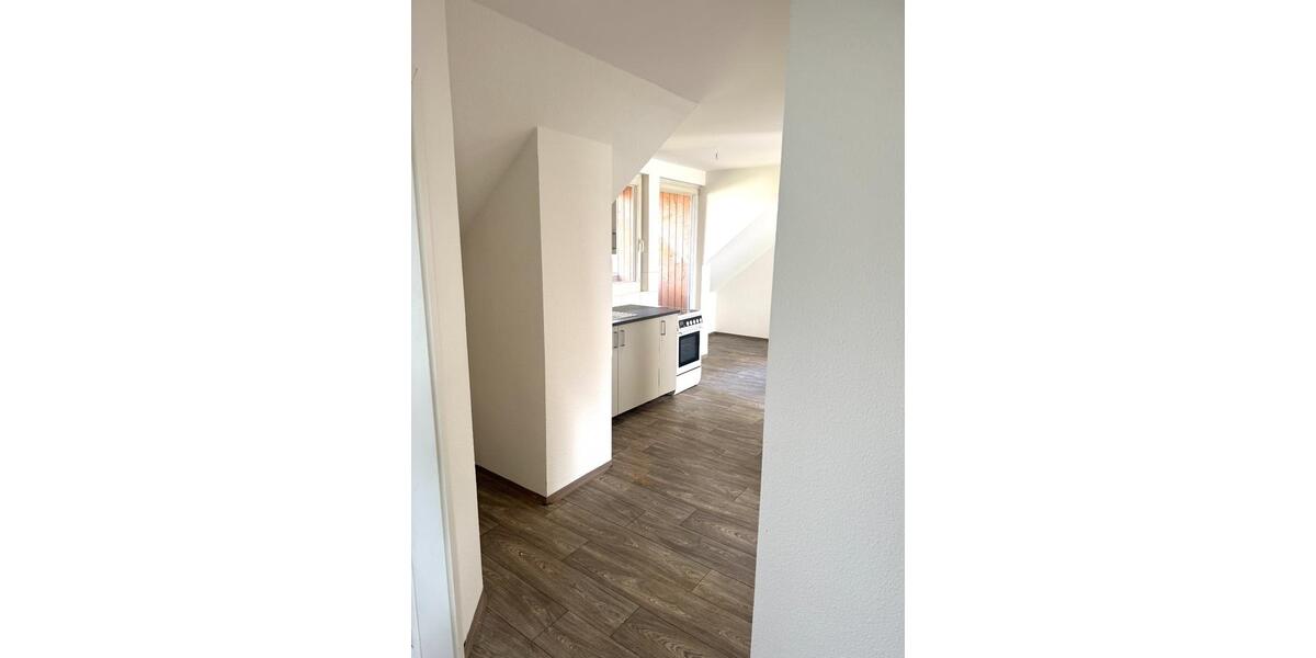 Dachgeschoßwohnung Spremberg - 2 Zimmer, 43 m&sup2;, 300&euro; | Angebot:25537949